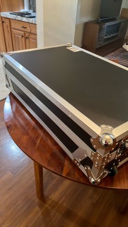 Pro X Rane Four WLT flight case