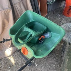 GRASS SEEDS PREADER 