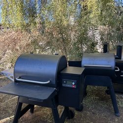 TRAEGER REFLAND PELLET GRILL SMOKER WITH WI-FI TECHNOLOGY 