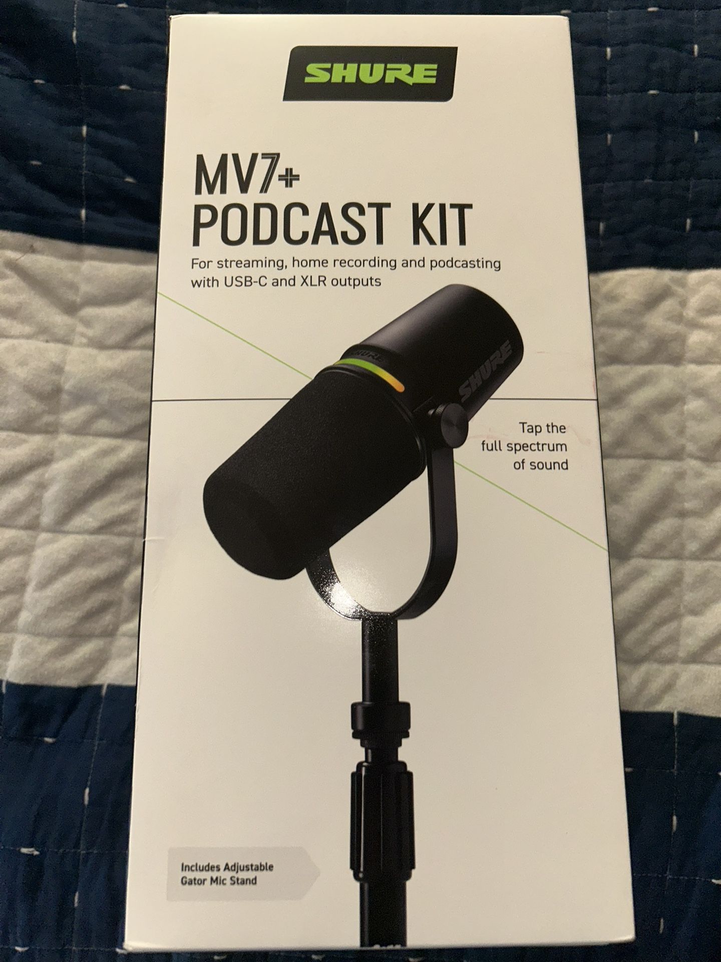 MV7+ Podcast Kit