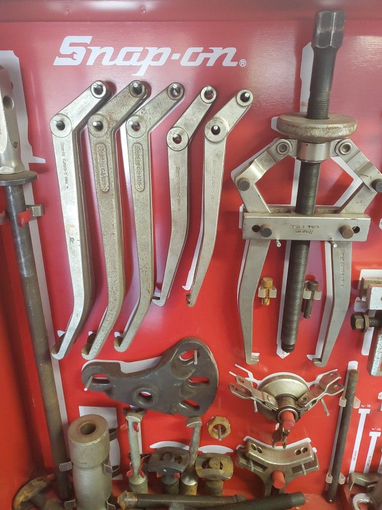 SNAP ON CJ2000 PULLER SET IN WALL for Sale in Mesa, AZ OfferUp