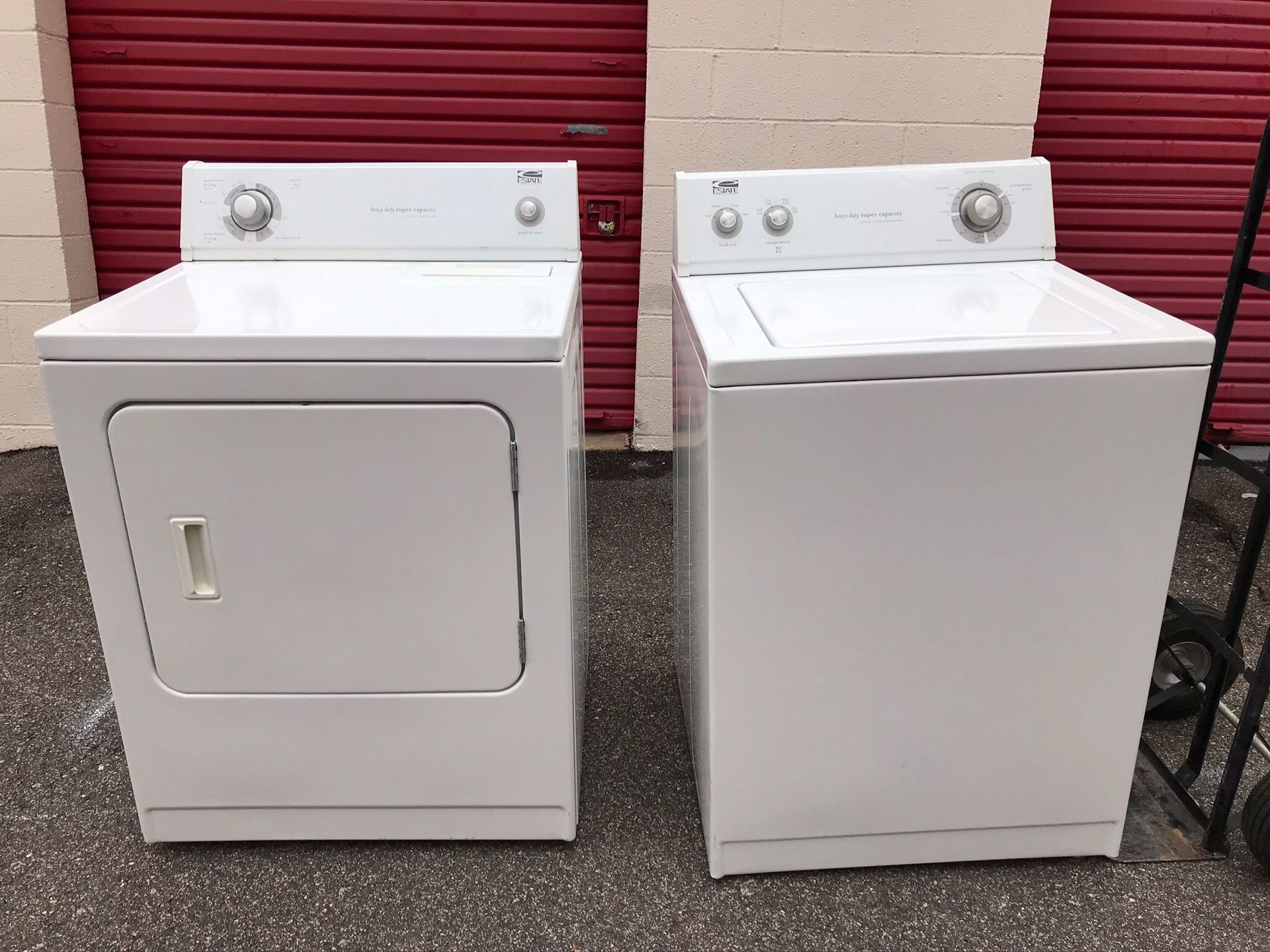 Washer and dryer Estate by whirlpool