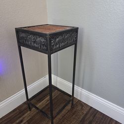 Decorative Plant Stand (Pedestal table)
