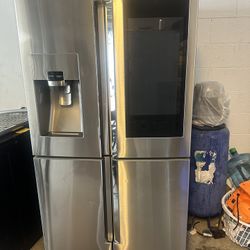 Samsung smart screen refrigerator for sale four doors with 3 months warranty