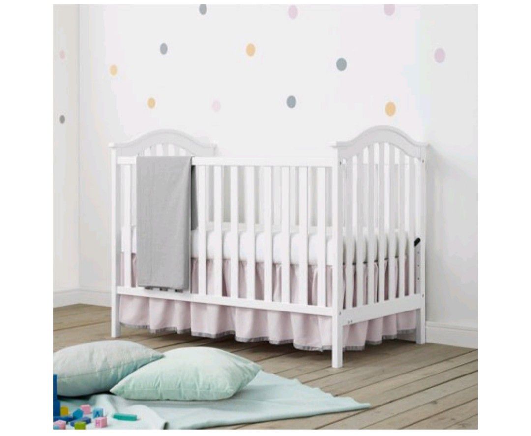 Baby Relax Adelyn 2-in-1 Convertible Crib, White
