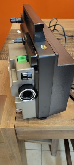 Chinon Whisper Projector 