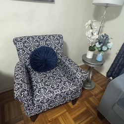 Beautiful Reymour And Flanigan Accent Chair