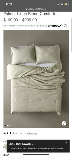 QueenSage Green Urban Outfitters Comforter Full/Queen Almost New!