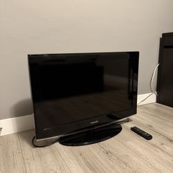 32” Samsung TV with Remote