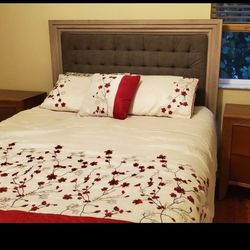 Headboard & Bedframe - Queen Size