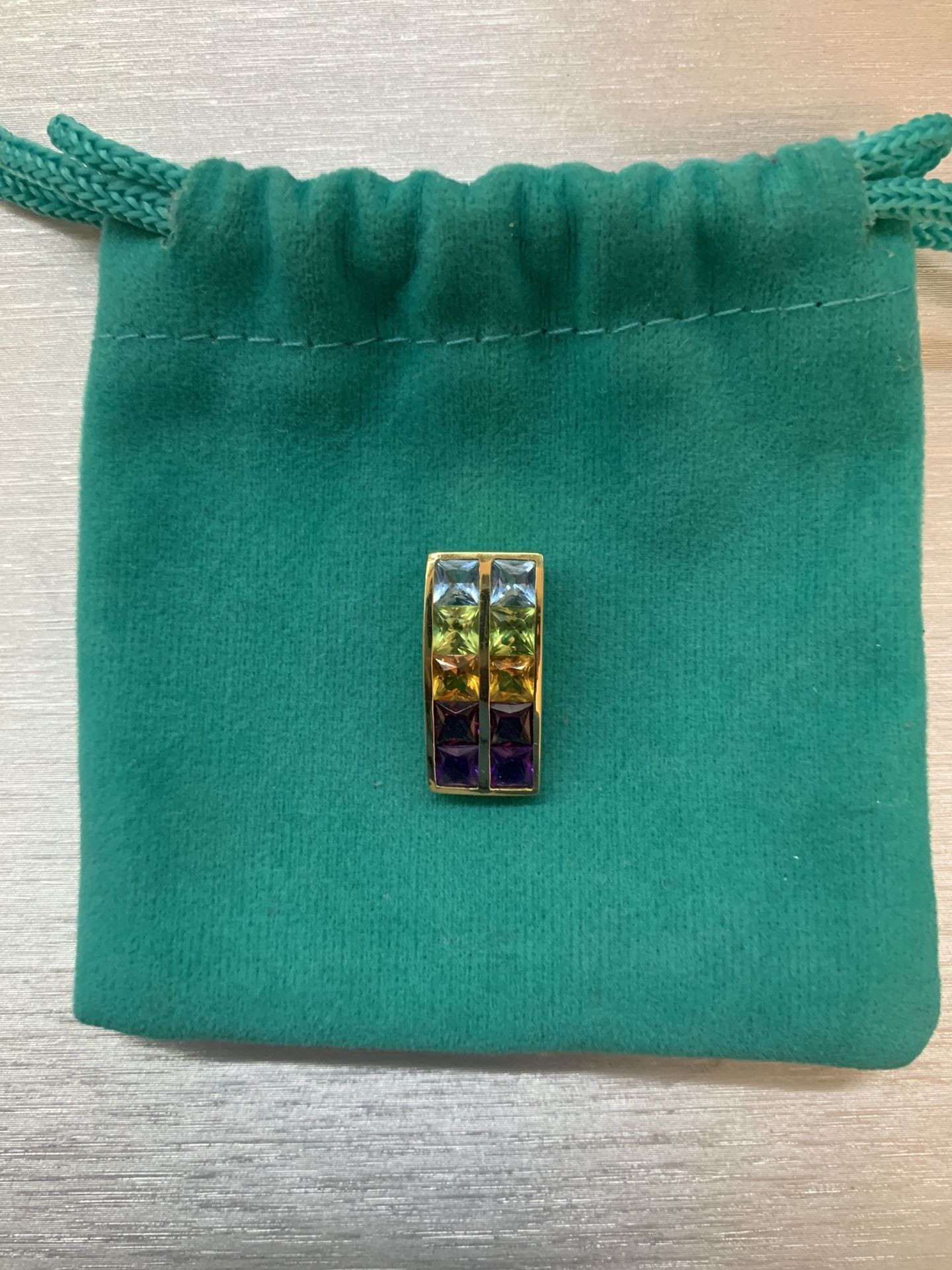 18kt Yellow Gold Multi Color Gem Pendant