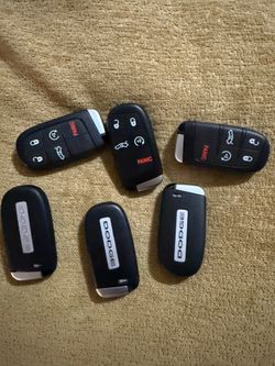 19-23 Dodge charger and more oem key fob llaves
