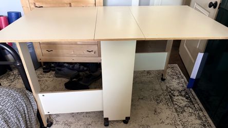 Folding Craft Table on Wheels