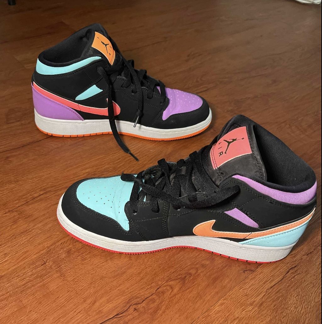 Air Jordan mid GS candy