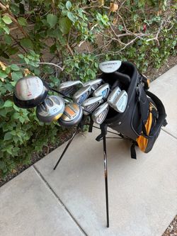 Men’s righty Golf Club Set with Stand Bag
