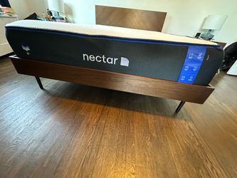 Queen Nectar Mattress - Like New!