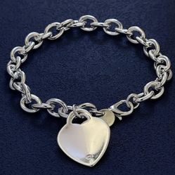 925 stamped plated heart 💕  hearts bracelet SHIPPING AVAILABLE 