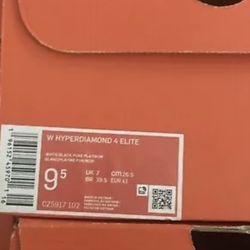 Nike Women's Hyperdiamond 4 Pro Metal Fastpitch Softball Cleats Size 9.5 Women’s