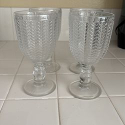 Modern Vintage Red Wine Glasses, Set of Four