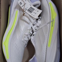 New Adidas Supernova Women, Size 6