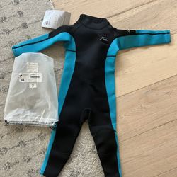 3mm Toddler wetsuit Size 3