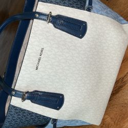 Michael Kors Purse 