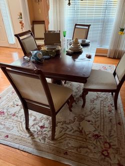 Dining room table