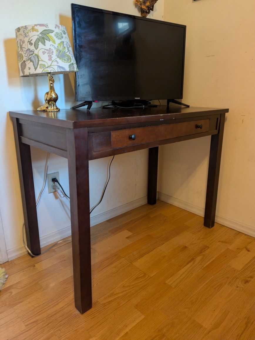 Computer Desk