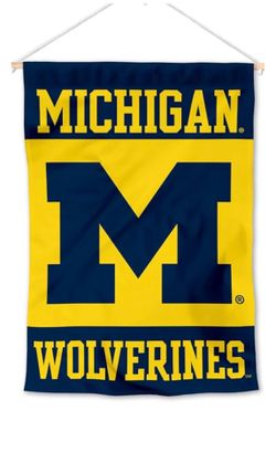New Michigan Wolverines Wall Banner College Sports Room Decor $24.95 MSRP