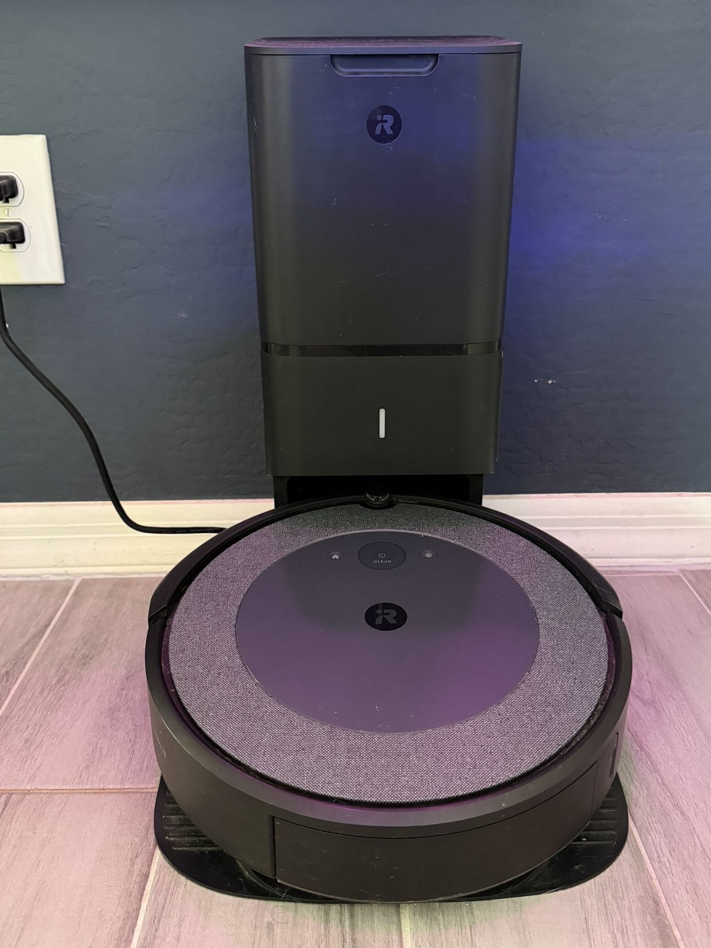 iRobot Roomba i3