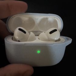 AirPods Pro 1st Gen MagSafe 