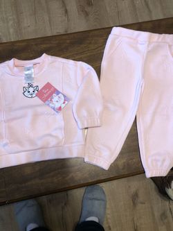 Disney Aristocats sweatsuit sizes 3& 4 new