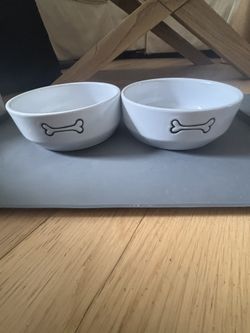 DOG FOOD & WATER BOWL