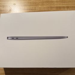 Apple Combo: MacBook Air + AirPods Max