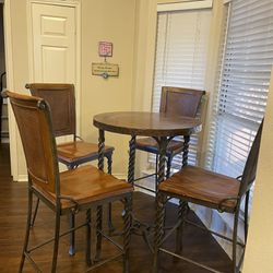 Riverside Furniture Beautiful Pub Table /Dining Table Set With 4 Chairs 