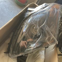2013 Through 2017 Ford Explorer New Headlights