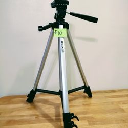 Maxell Tripod 