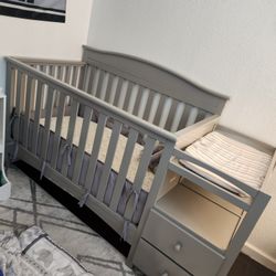 Baby Crib With Changing Table, And Two Drawers 