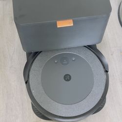  iRobot Roomba Combo Vacuum + Mop (Aspira y Trapea) Like New