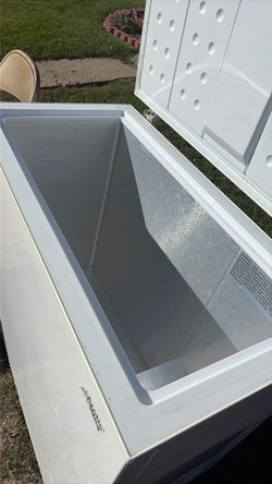Chest freezer