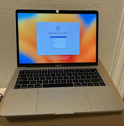 MacBook Pro 2017 8GB Intel Processor 128GB SSD