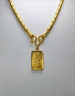 Pamp Suisse 10 Gram 24k Gold Bar Rose Design Pendant