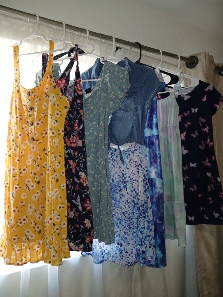 Lot Of Girls Dresses