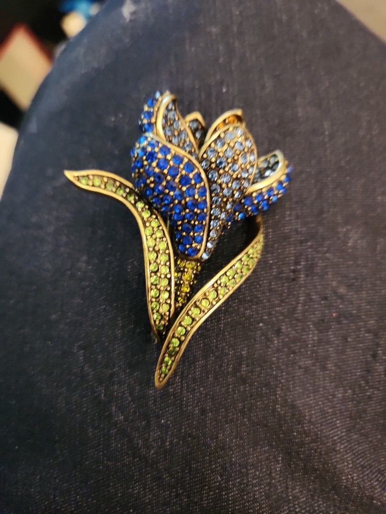 HEIDI DAUS Flowing Flower Pin Brooch, Pave Crystals and Antique Brass Tone