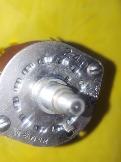 5 position rotory switch. 249 possible use is for guitairs or amplifiers