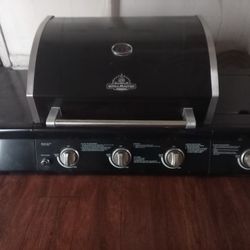 Grill Master Propane Gas Grill 