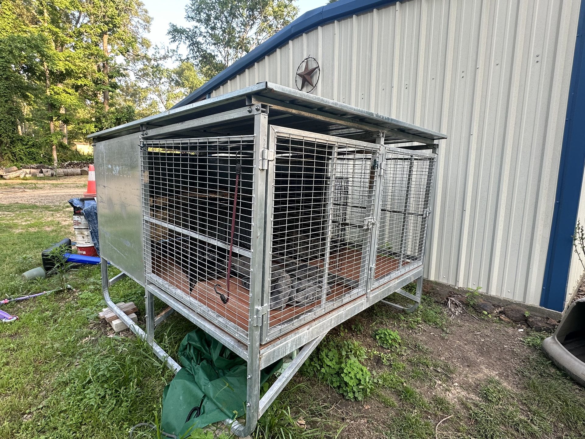two bay dog kennel
