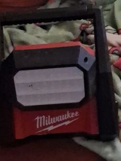 Milwaukee light