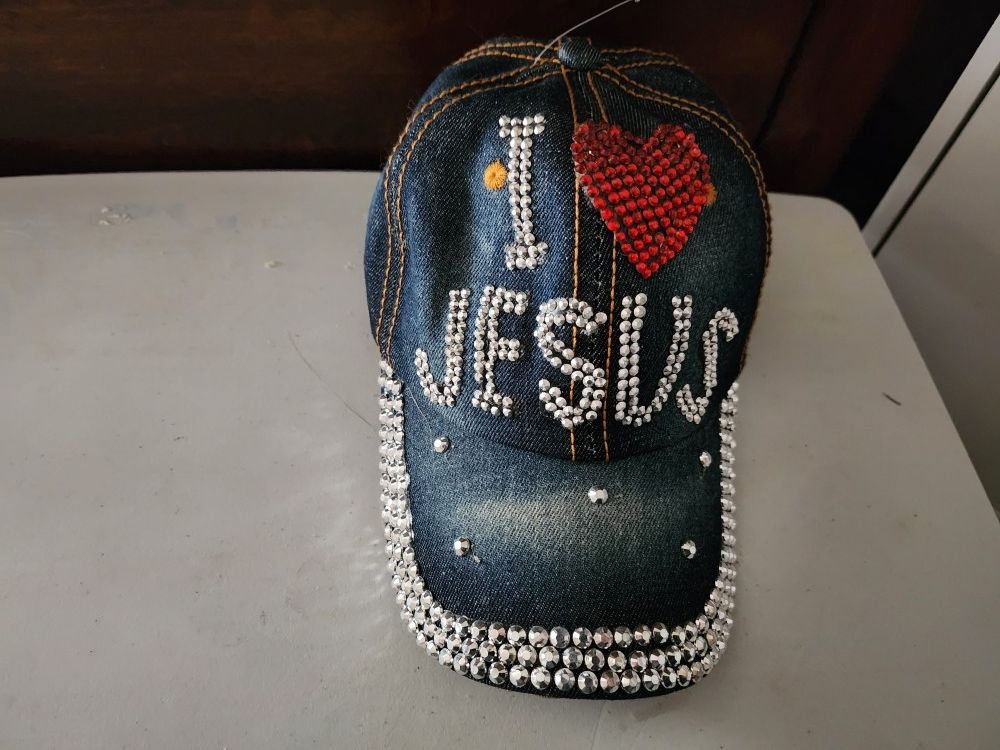 WOMENS HAT