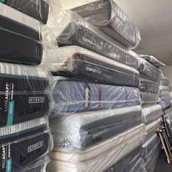 Huge Mattress SALE 🚨